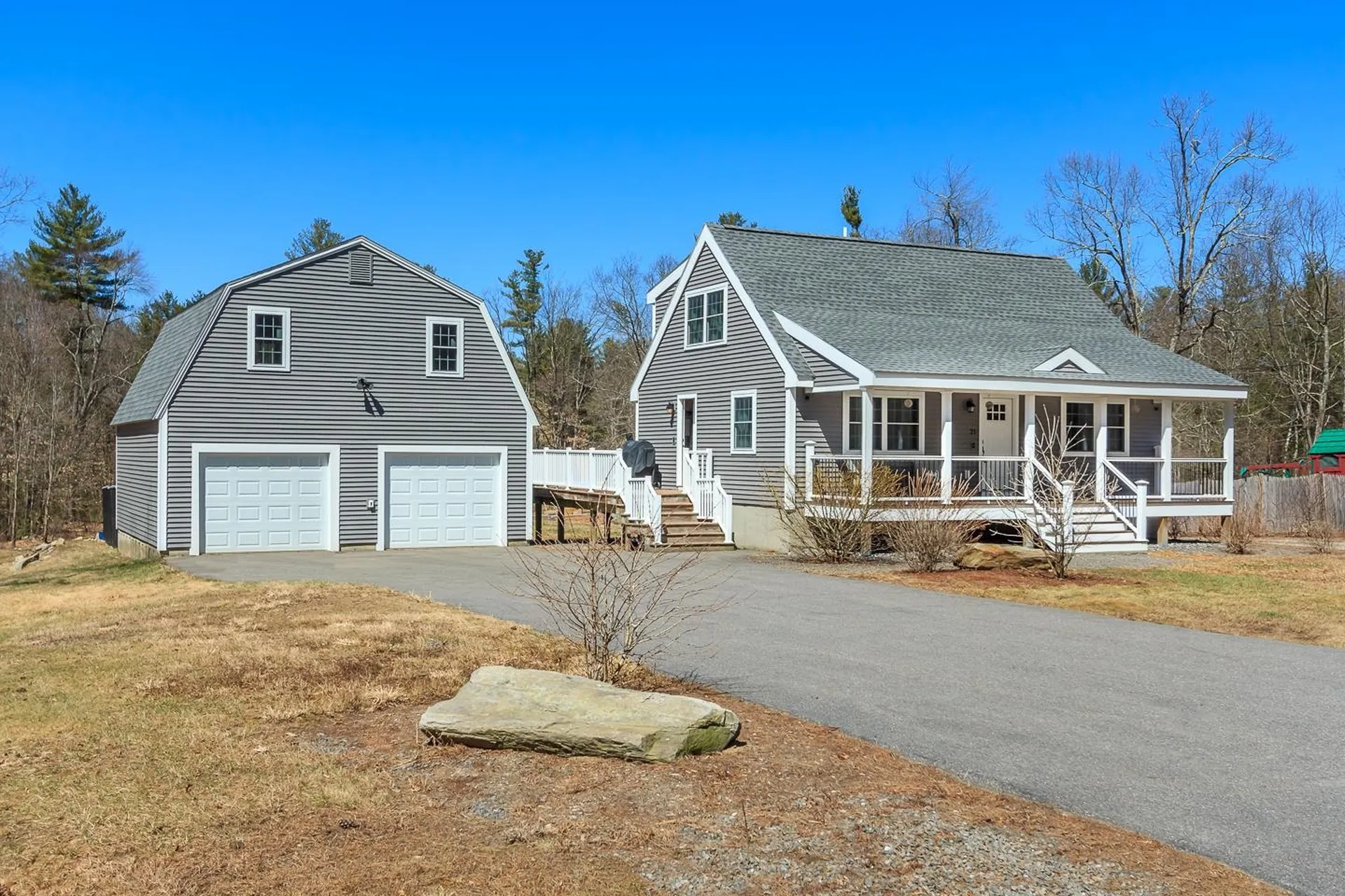 21 Louise Drive Litchfield NH 03052