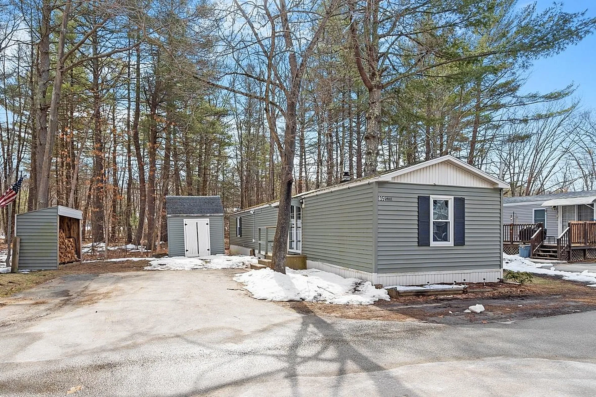 35 Spruce Terrace Derry NH 03038
