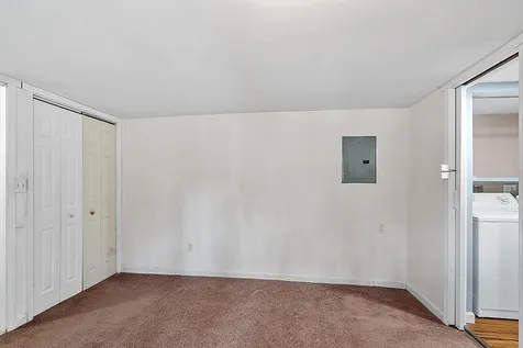 35 Spruce Terrace Derry NH 03038