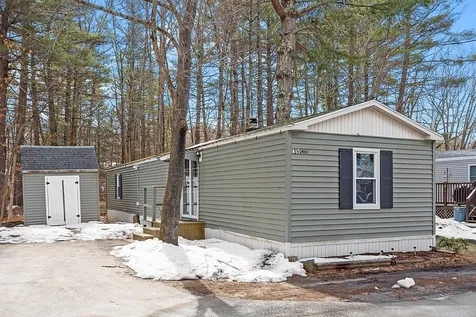 35 Spruce Terrace Derry NH 03038