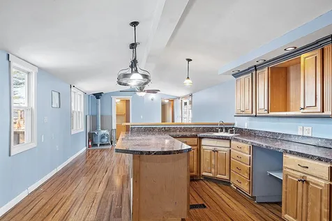 35 Spruce Terrace Derry NH 03038