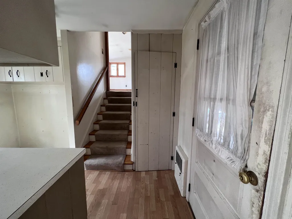 23 Shore Road Kingston NH 03848