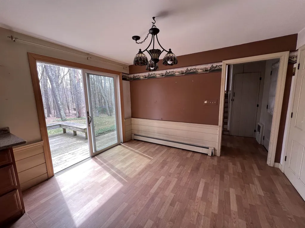 23 Shore Road Kingston NH 03848