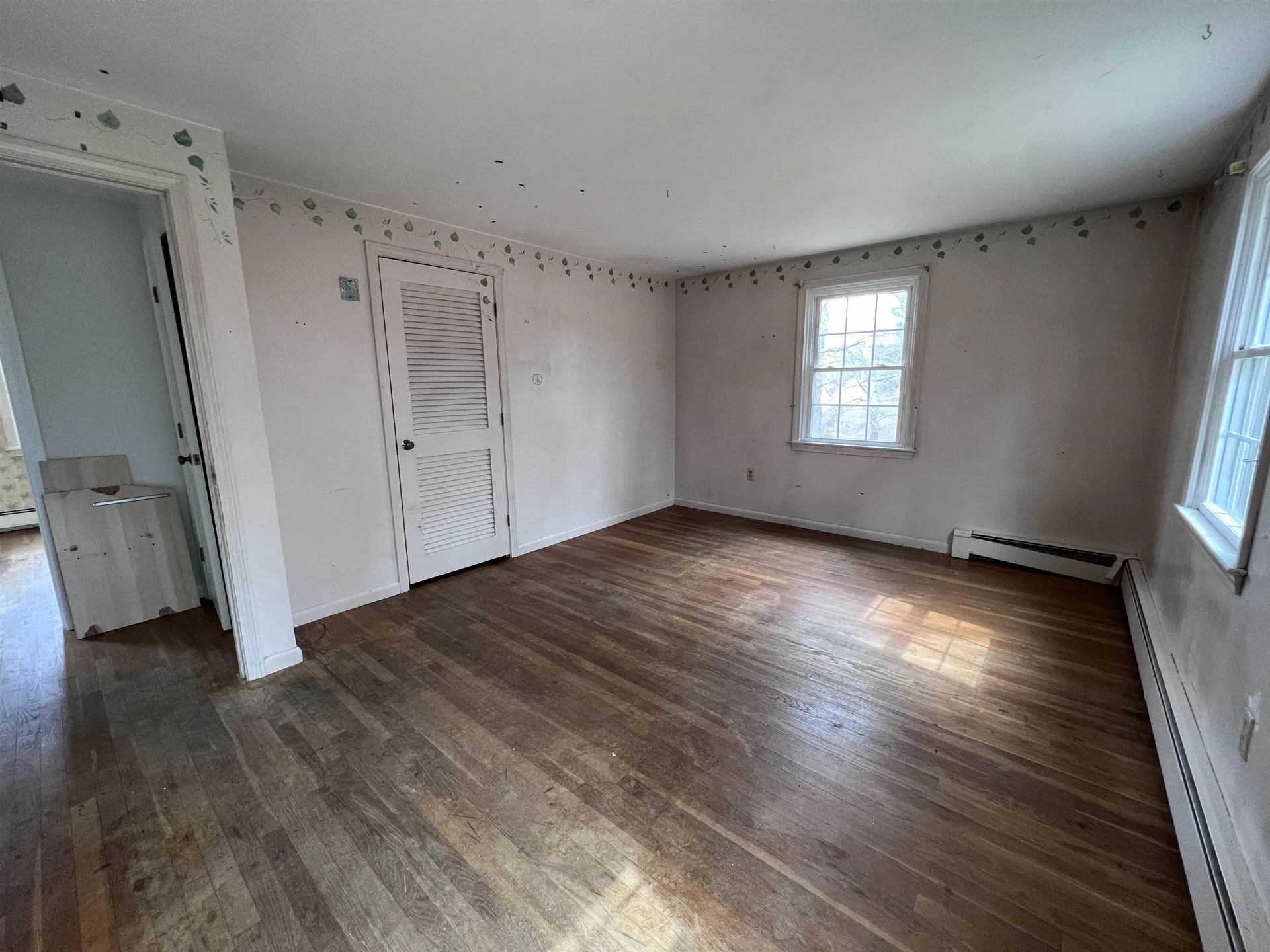 23 Shore Road Kingston NH 03848
