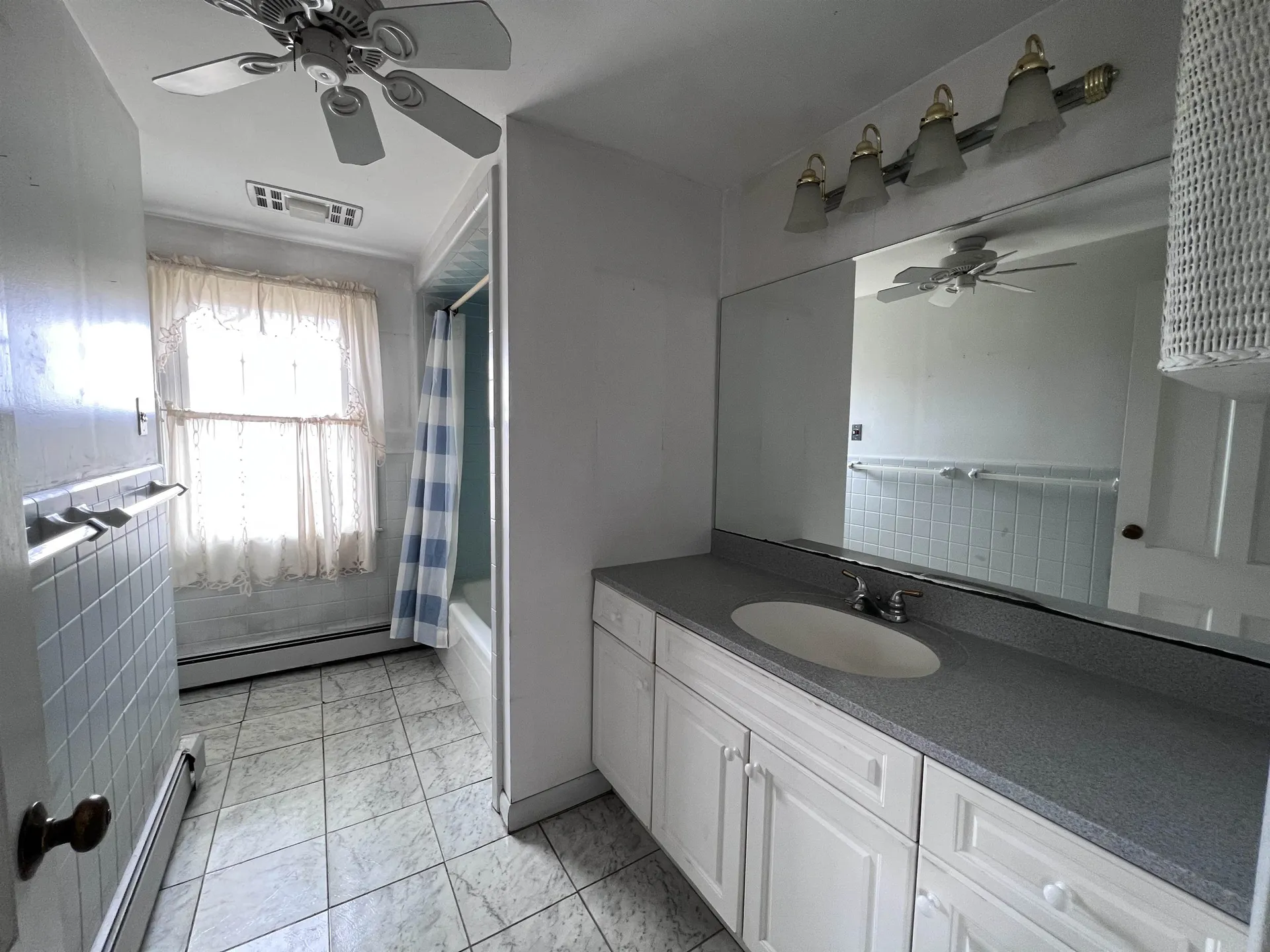 23 Shore Road Kingston NH 03848