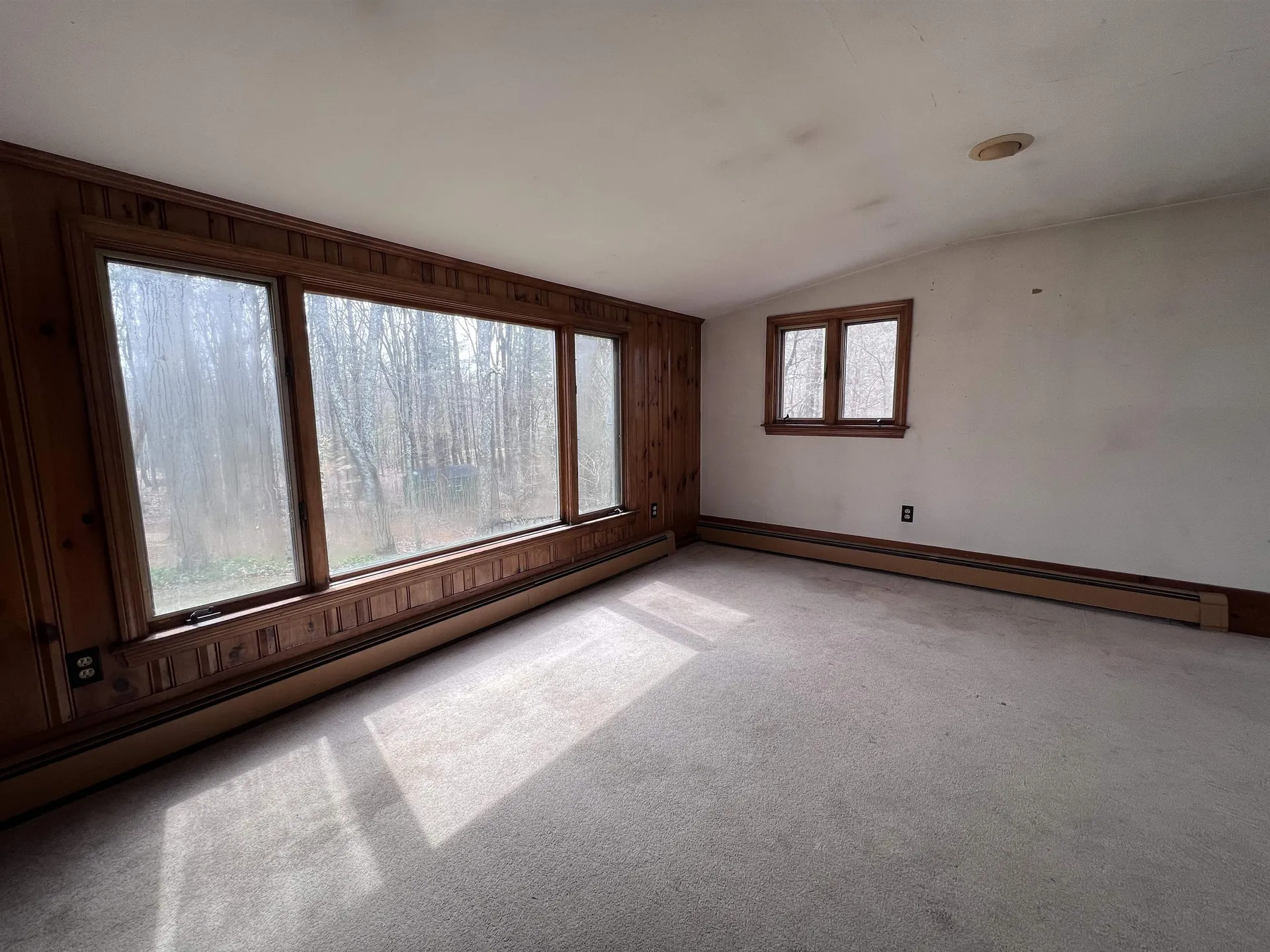 23 Shore Road Kingston NH 03848