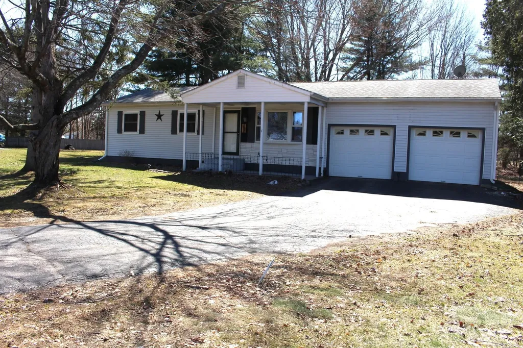 63 Meadow Road Milton, VT Real Estate MLS 4948247