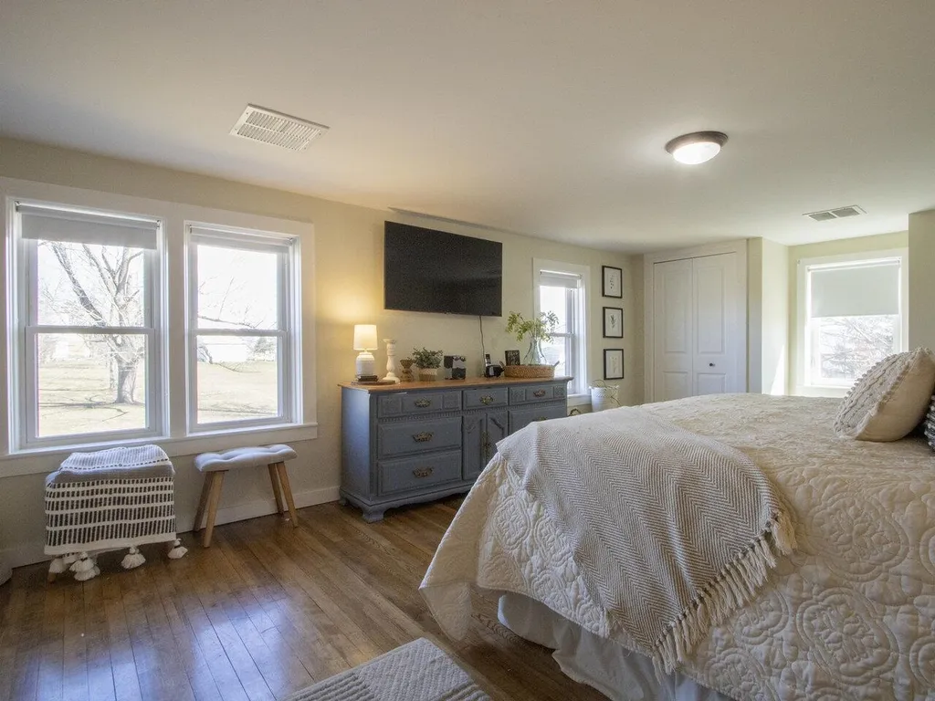 165 Crown Point Road Bridport VT 05734