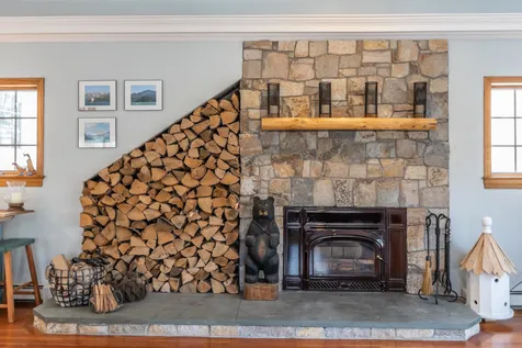 4 Old Spring Drive Grantham NH 03753