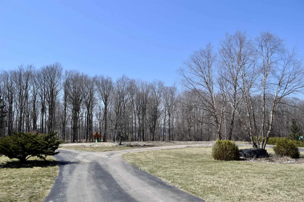 548 Ridgefield Road Shelburne VT 05482