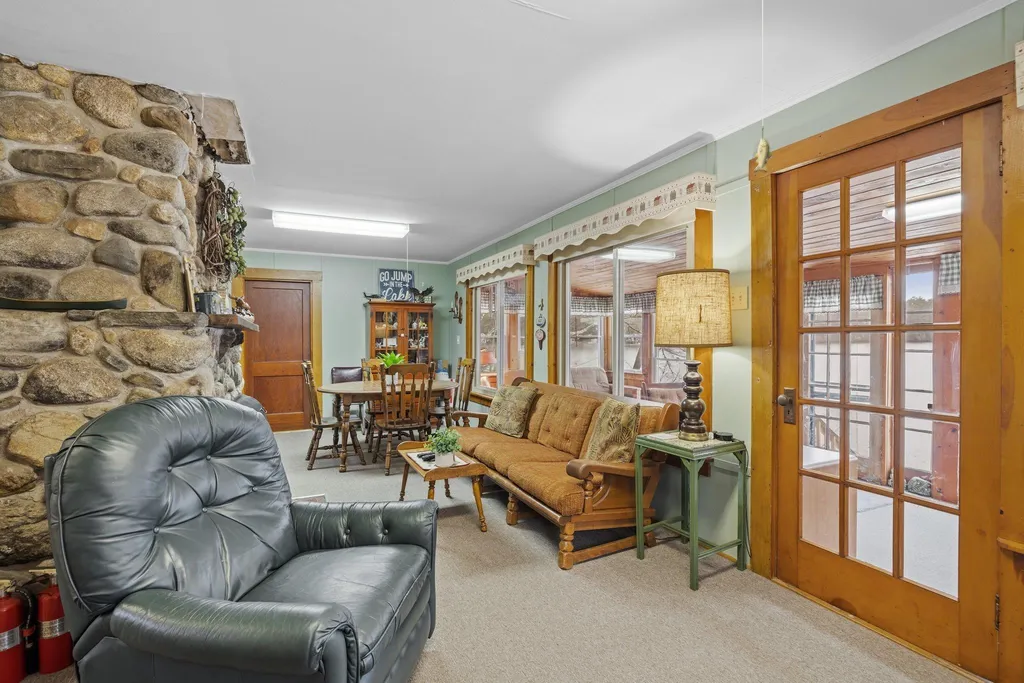 16 Walnut Street Belmont NH 03220