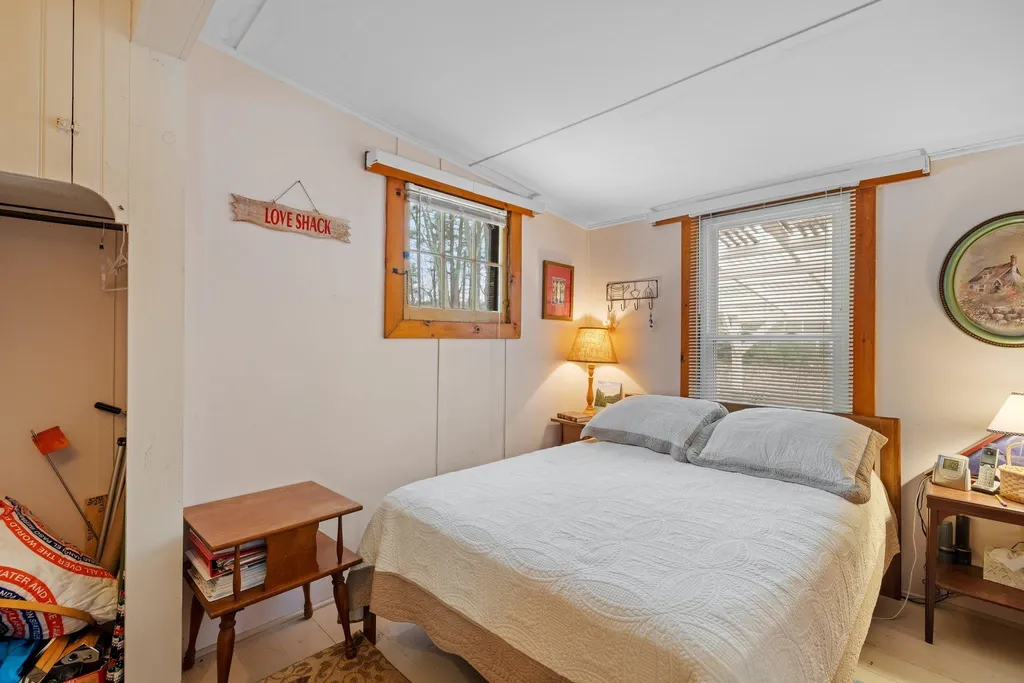 16 Walnut Street Belmont NH 03220