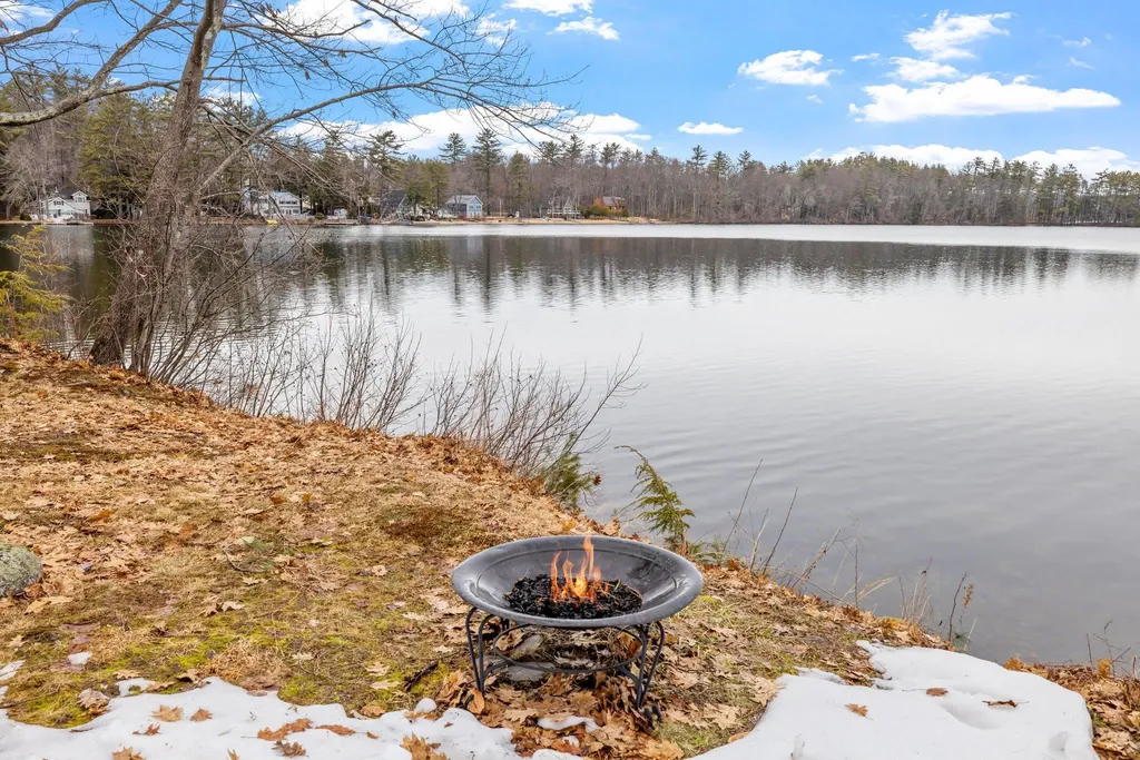 16 Walnut Street Belmont NH 03220