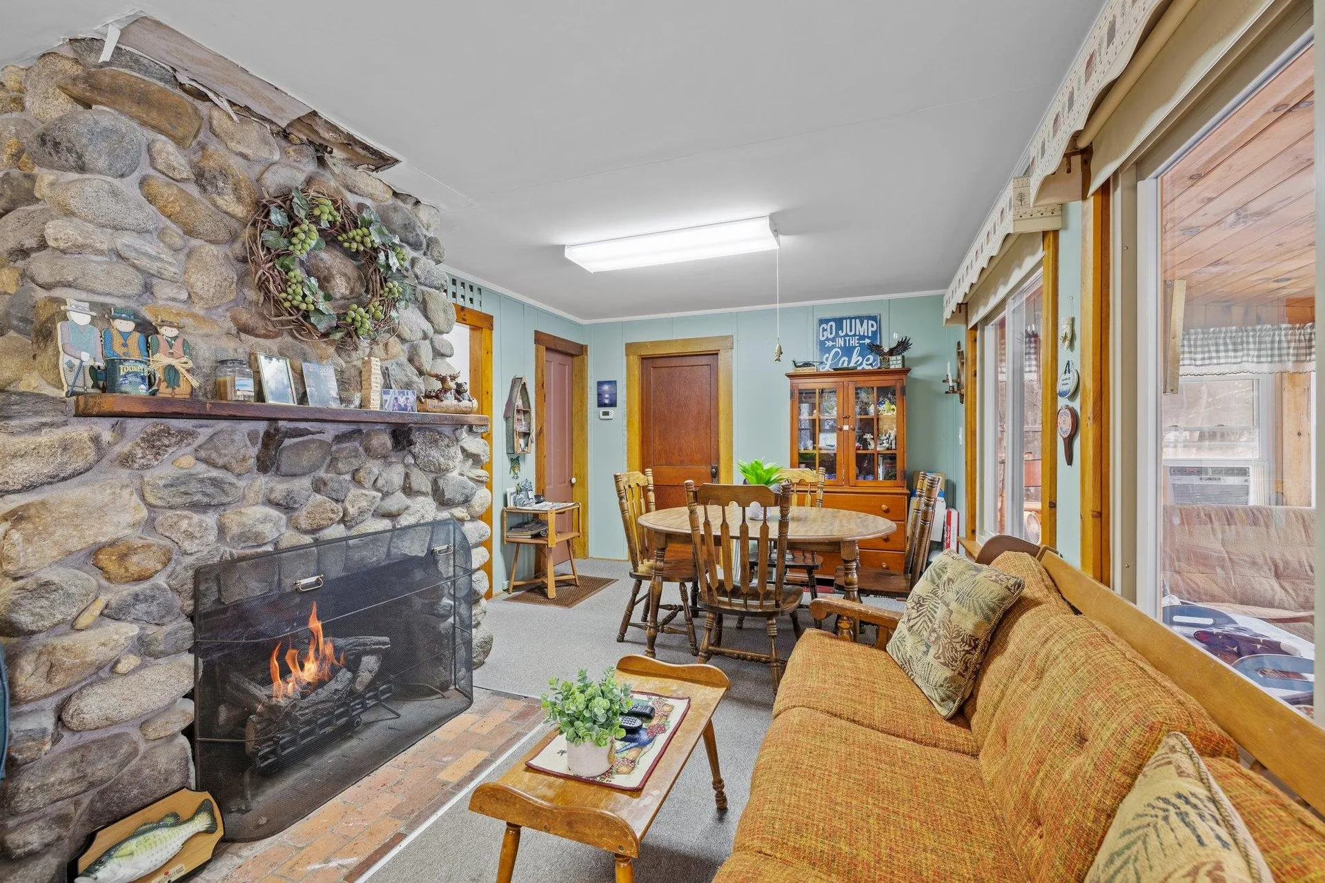 16 Walnut Street Belmont NH 03220