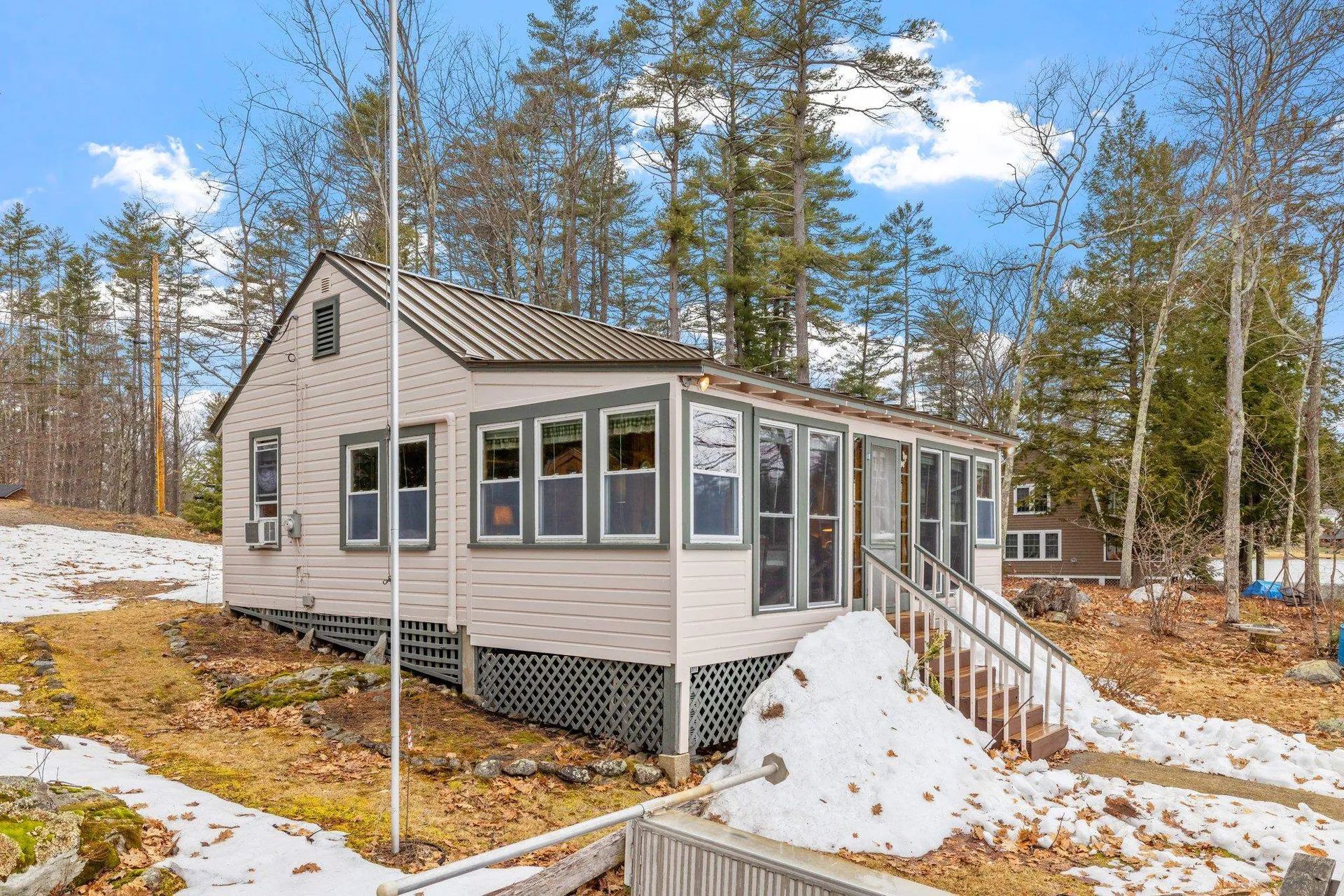 16 Walnut Street Belmont NH 03220