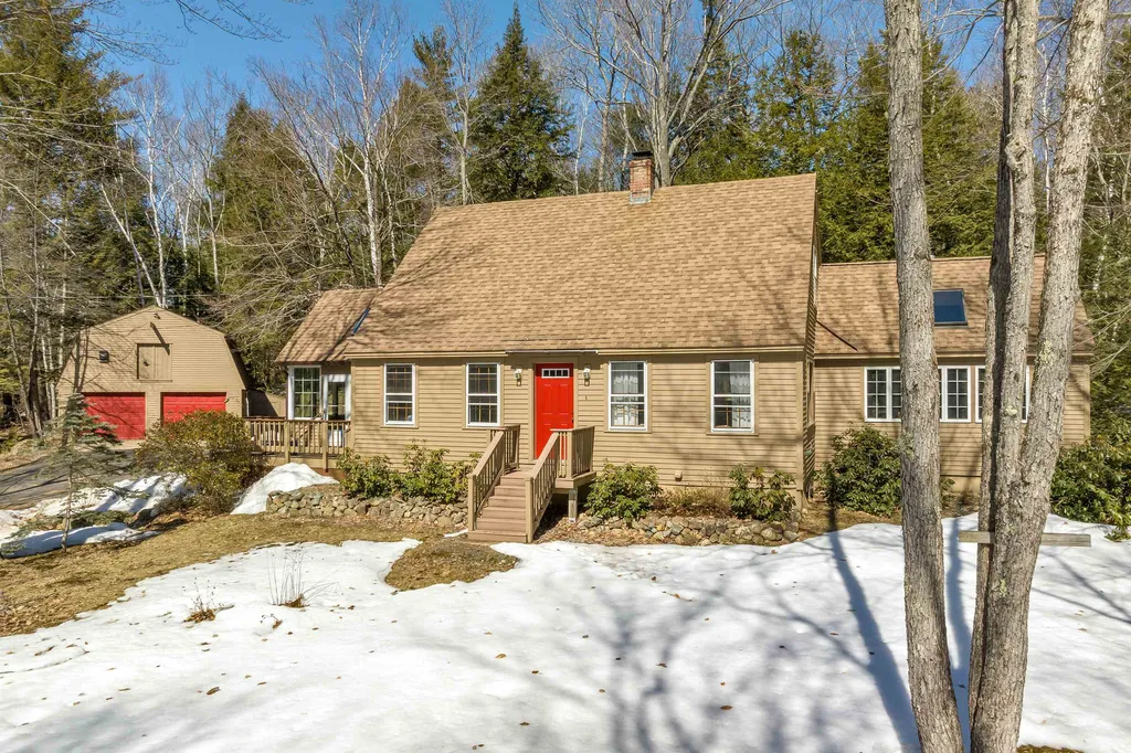 223 Leighton Avenue Laconia NH 03246