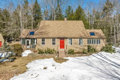 223 Leighton Avenue Laconia NH 03246