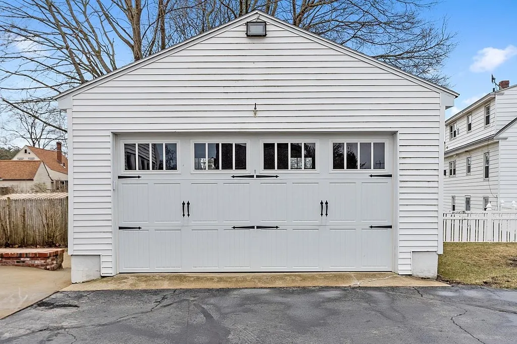 160 Amherst Street Nashua NH 03064