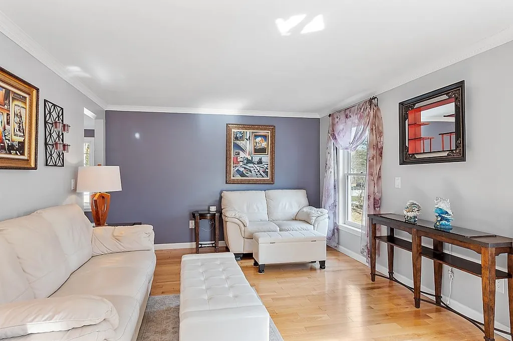 6 Diana Drive Salem NH 03079