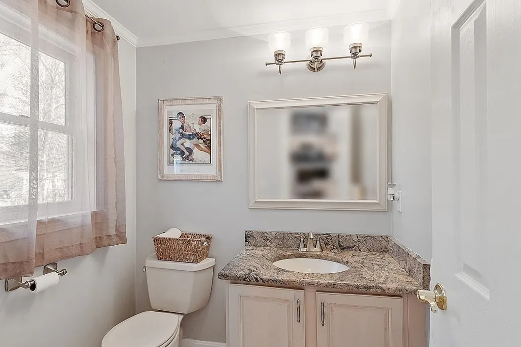 6 Diana Drive Salem NH 03079