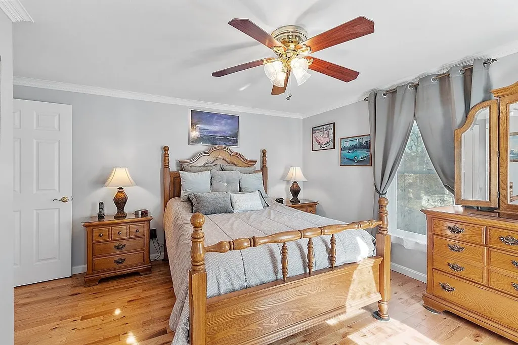 6 Diana Drive Salem NH 03079