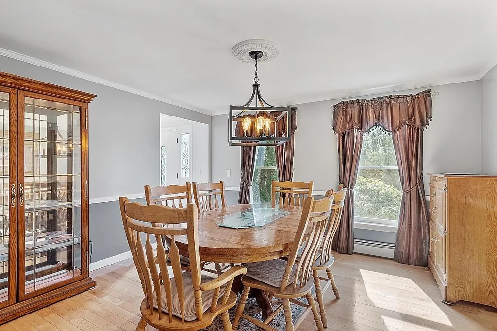 6 Diana Drive Salem NH 03079