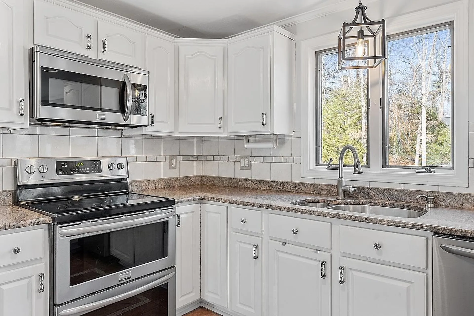 6 Diana Drive Salem NH 03079