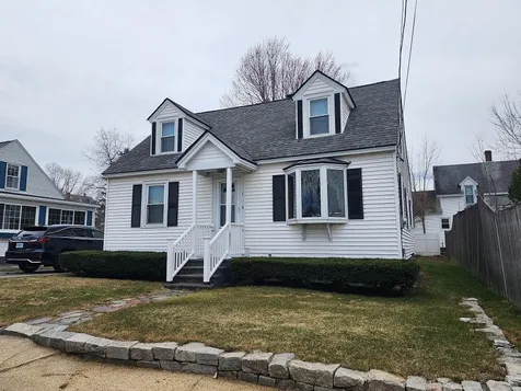 1 Bartlett Street Allenstown NH 03275