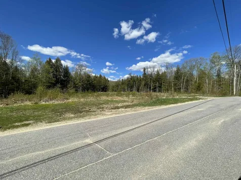4 Smith Road Holderness NH 03245
