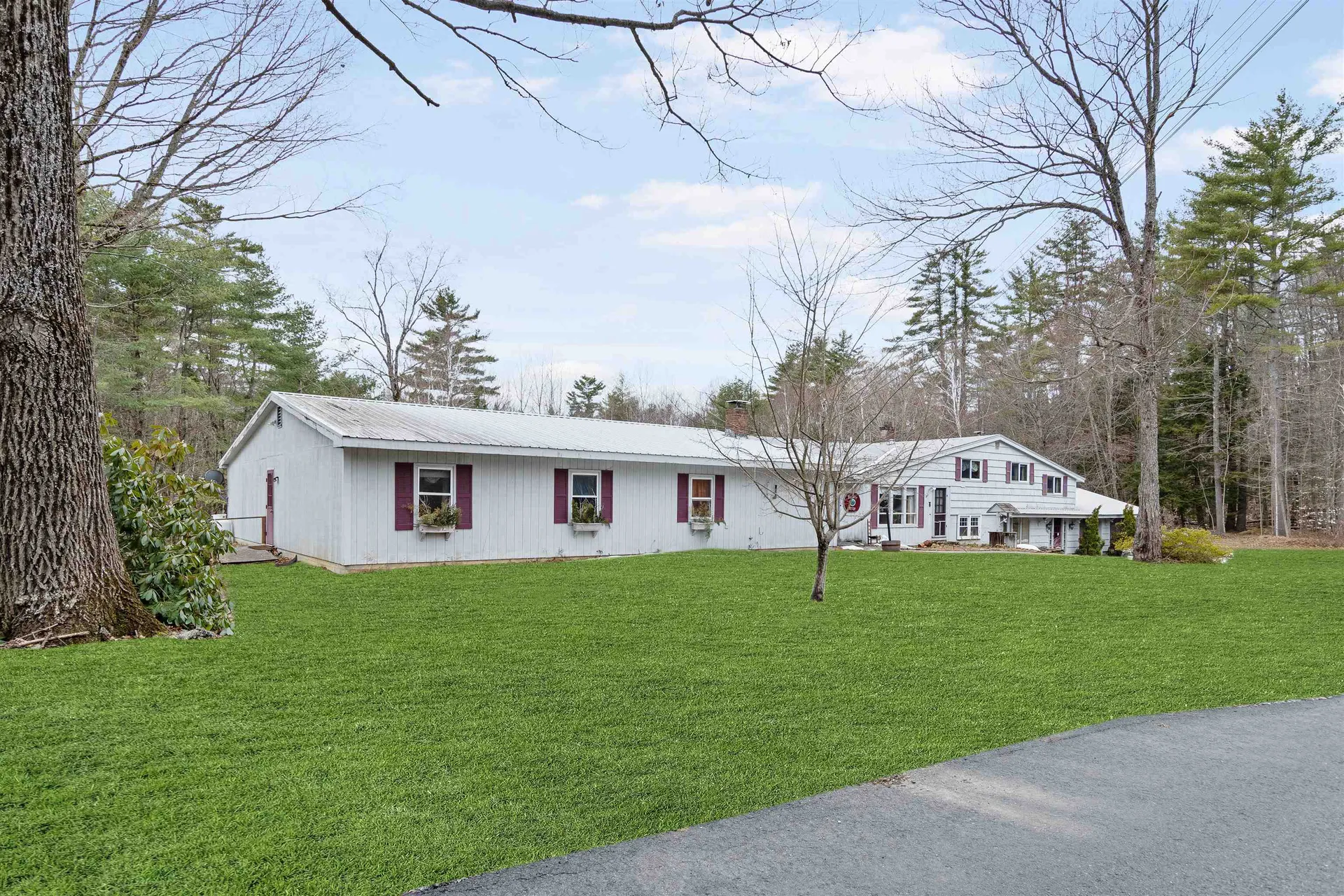 140 Barton Whitney Road Newport NH 03773