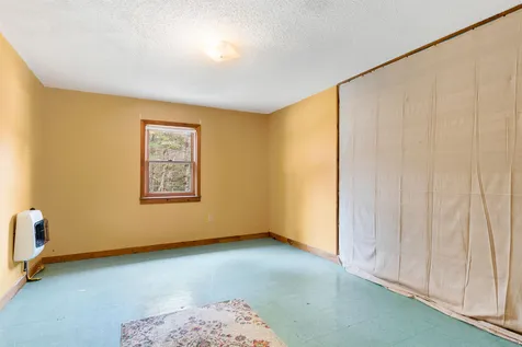 140 Barton Whitney Road Newport NH 03773