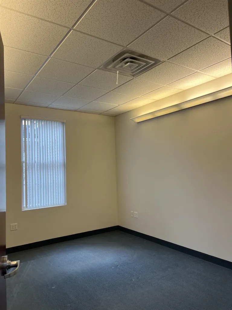 31 Old Nashua Road Amherst NH 03031