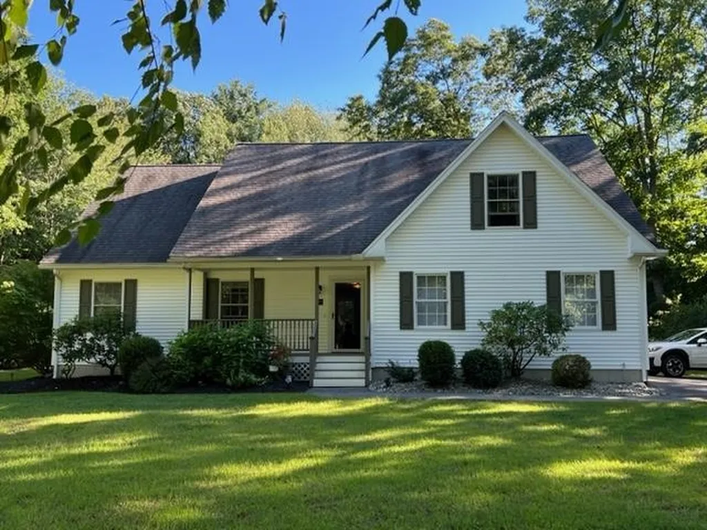 25 Stackpole Road Somersworth NH 03878