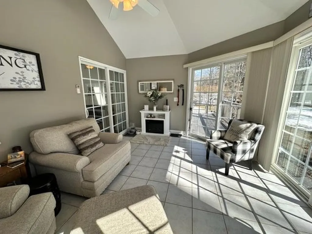 25 Stackpole Road Somersworth NH 03878