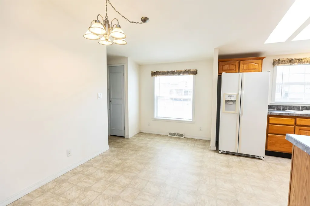 160 Ledgewood Way Manchester NH 03104