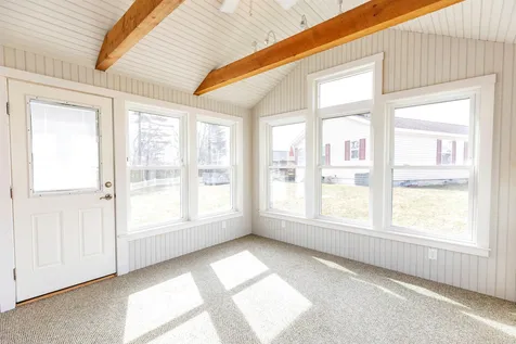 160 Ledgewood Way Manchester NH 03104