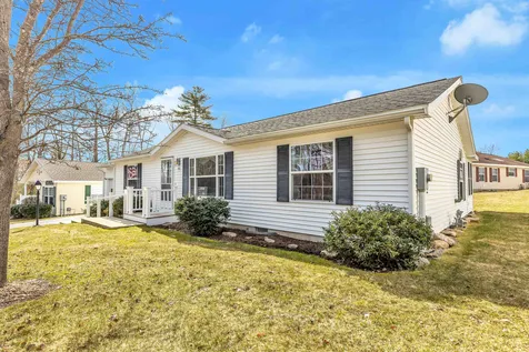 160 Ledgewood Way Manchester NH 03104