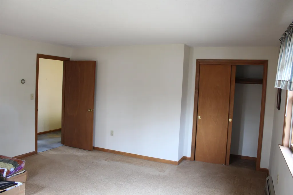 160 Bailey Avenue Manchester NH 03104