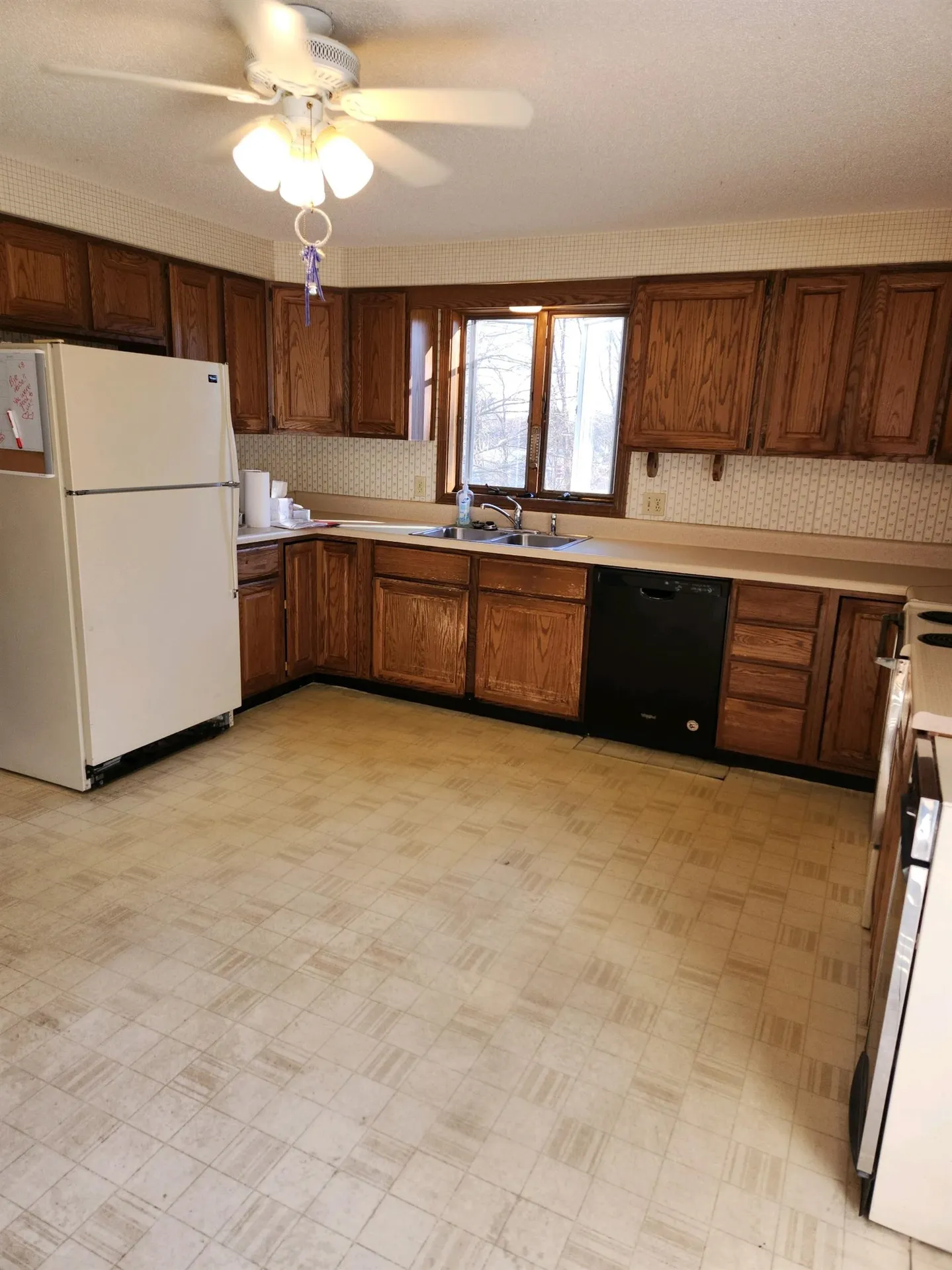 160 Bailey Avenue Manchester NH 03104