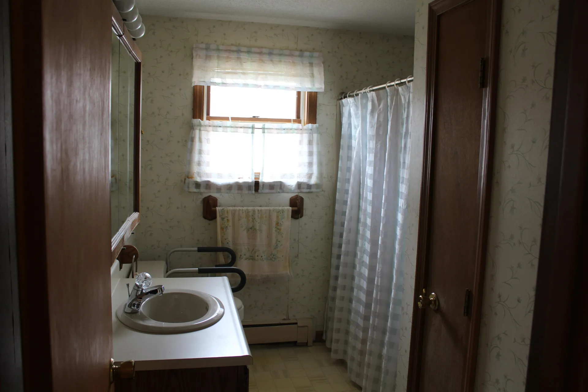 160 Bailey Avenue Manchester NH 03104