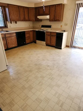 160 Bailey Avenue Manchester NH 03104