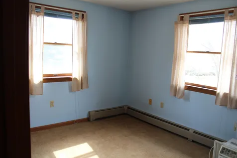 160 Bailey Avenue Manchester NH 03104
