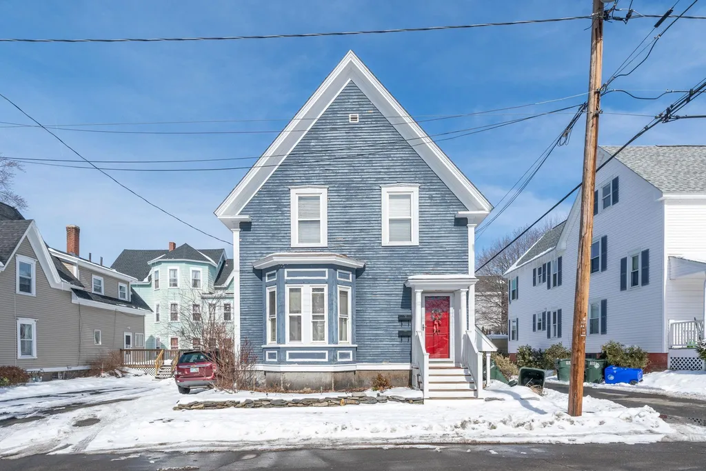 162 Brook Street Manchester NH 03104
