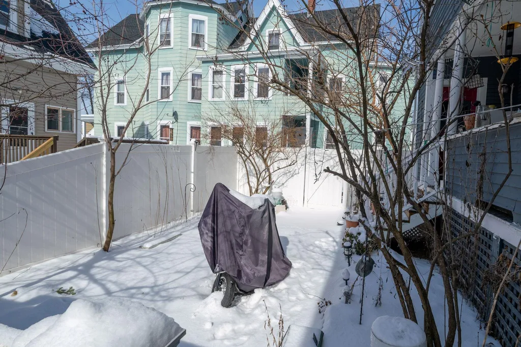 162 Brook Street Manchester NH 03104
