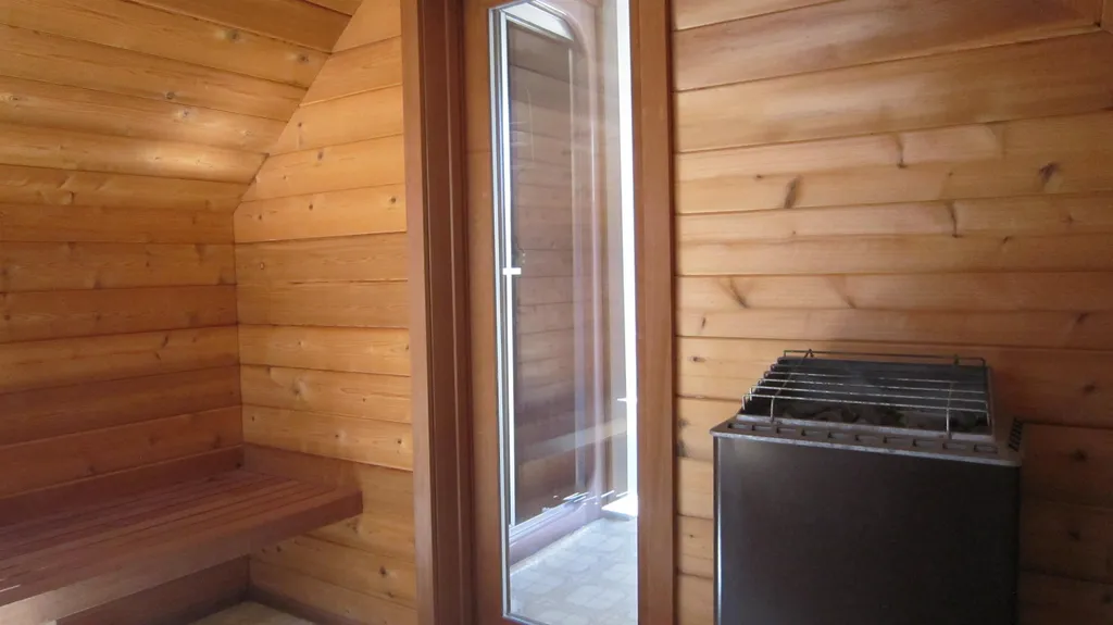 25 Woodlands Lane Newfane VT 05345