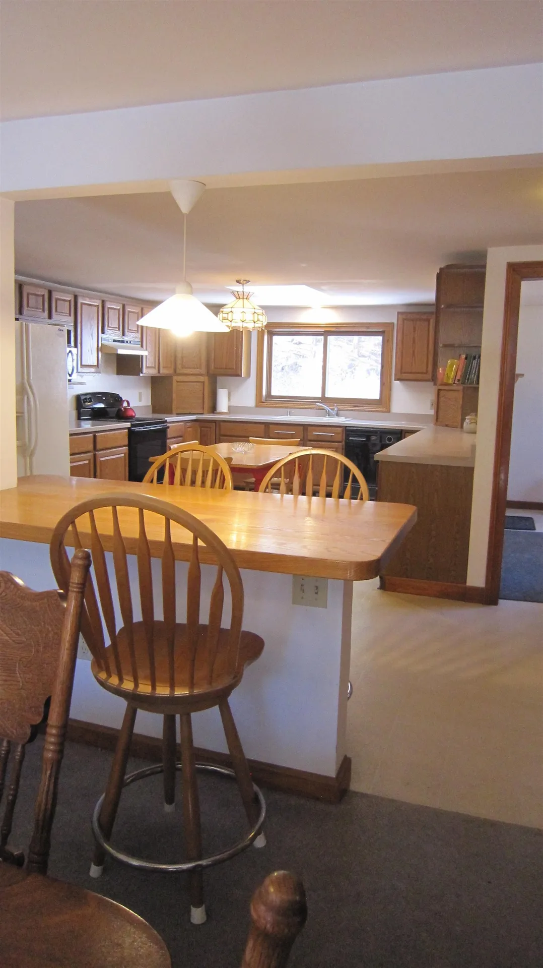 25 Woodlands Lane Newfane VT 05345