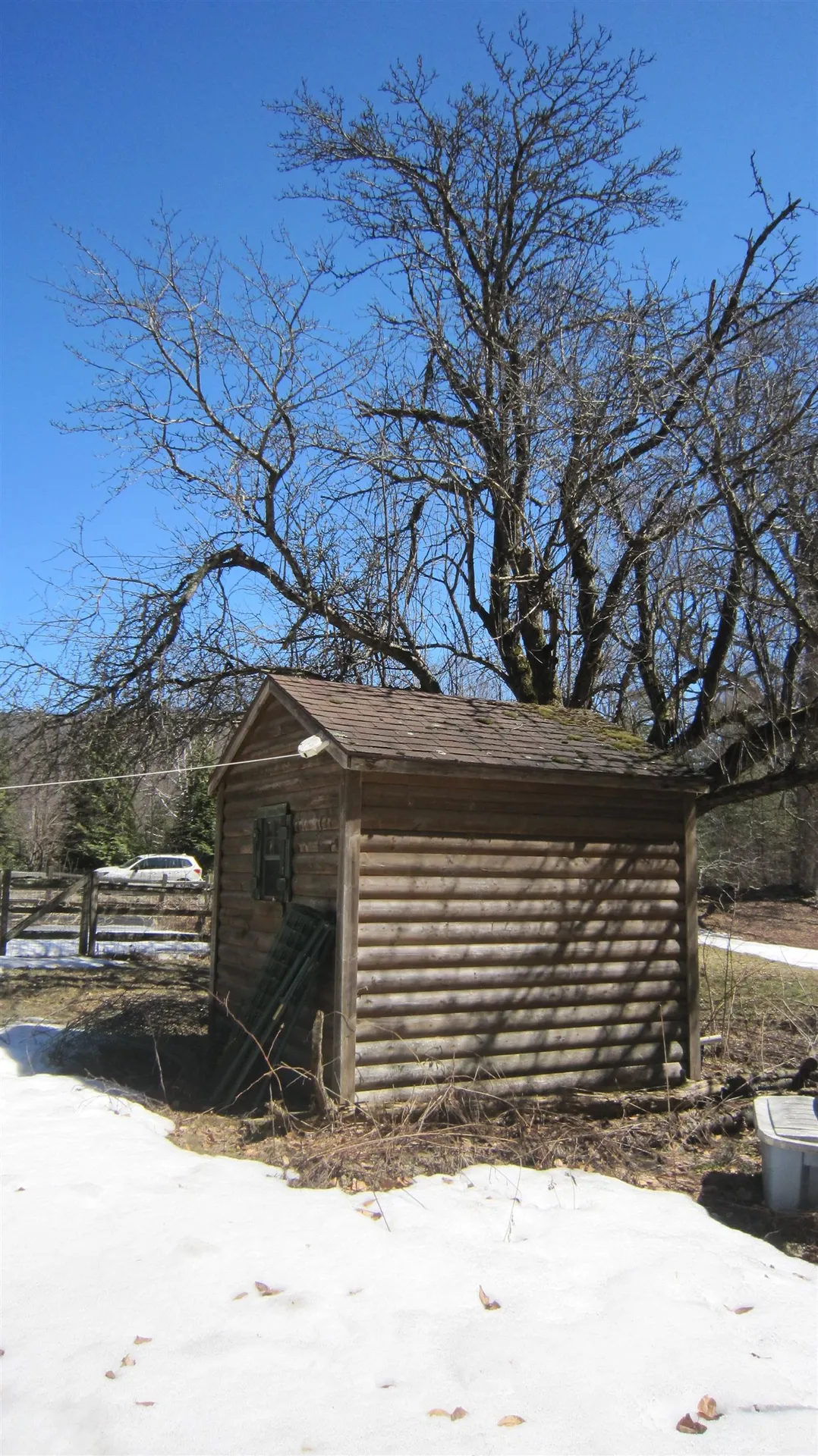 25 Woodlands Lane Newfane VT 05345