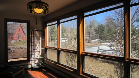 25 Woodlands Lane Newfane VT 05345