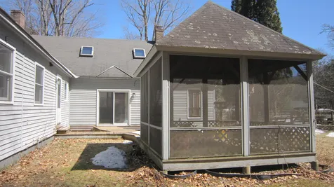 25 Woodlands Lane Newfane VT 05345