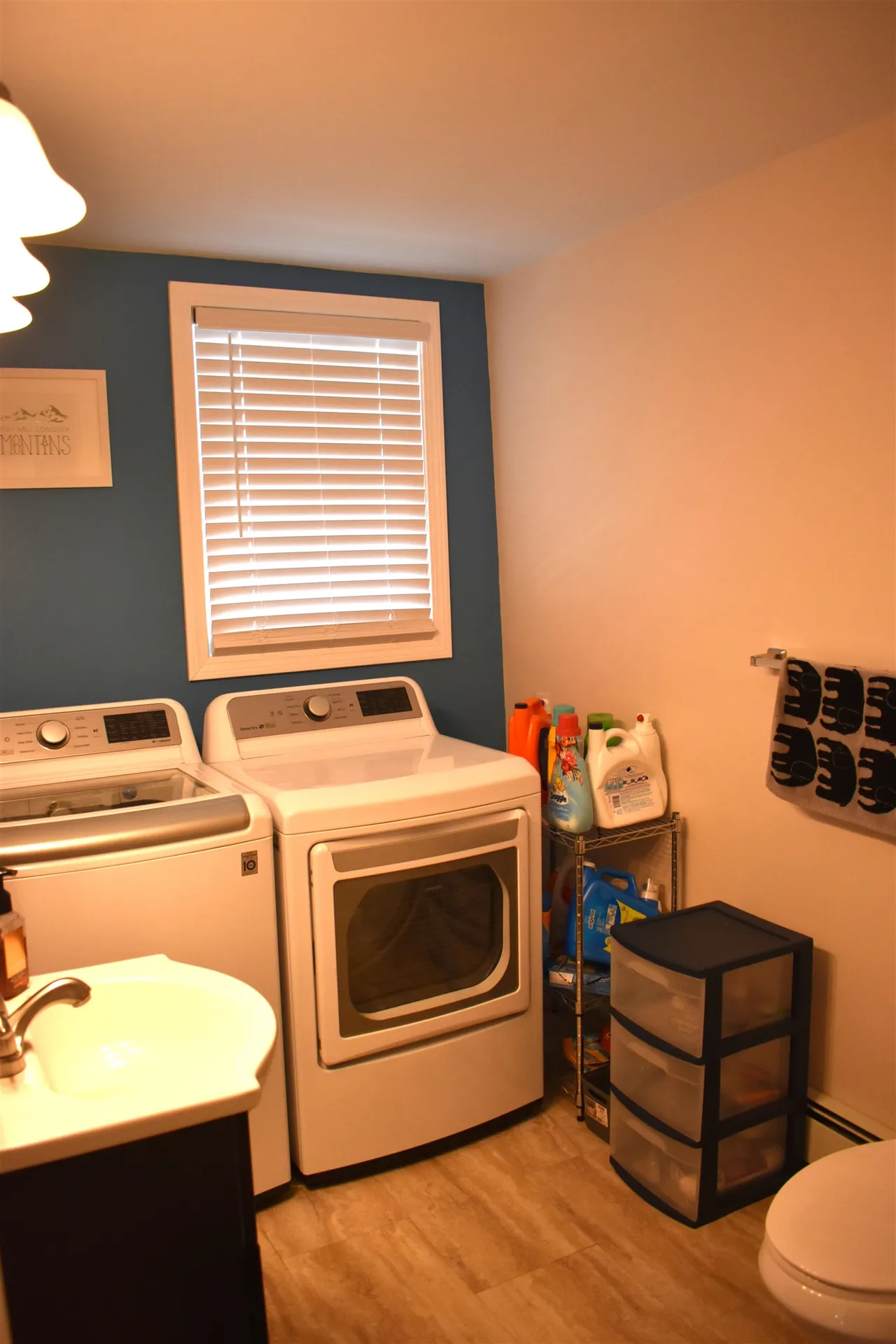 25 B Myrtle Street Hillsborough NH 03244